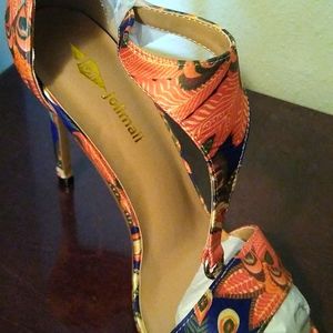 Women's size 7.5 colorful peacock designed heels